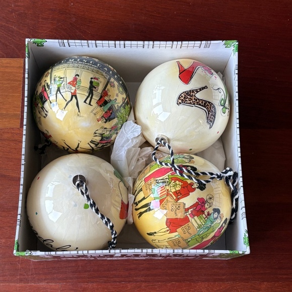 🎄Bloomingdale Christmas Ornaments - Set of 4 - Picture 1 of 12